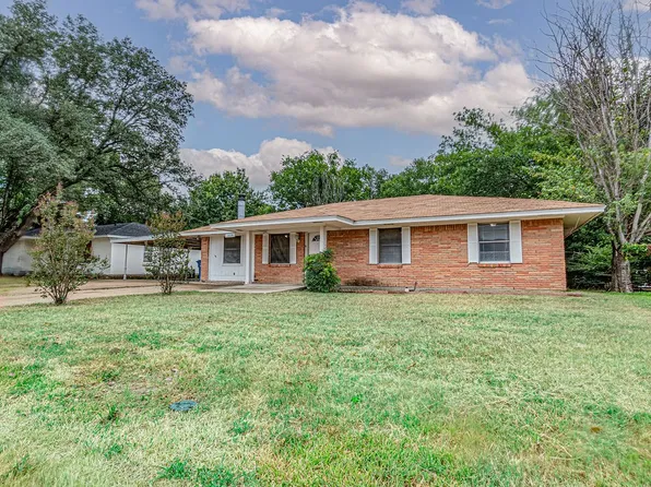 1409 Crestview Dr, Kaufman, TX 75142