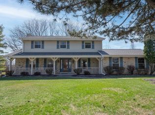 1365 Lexington Ct, Brookfield, WI 53045