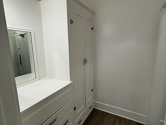 2nd image of 1827 W Sunset Blvd APT 3