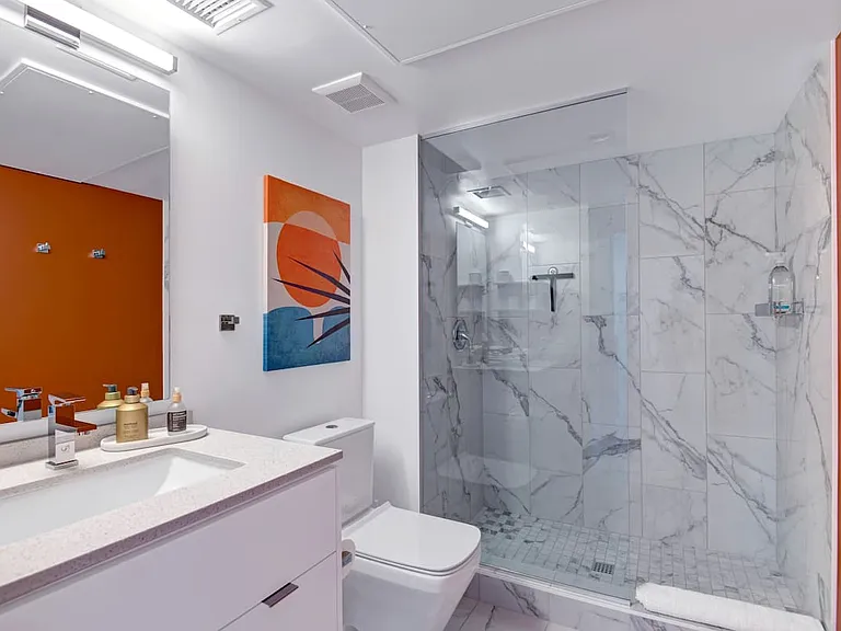 2150 N Zanjero Rd #203 — Photo 8