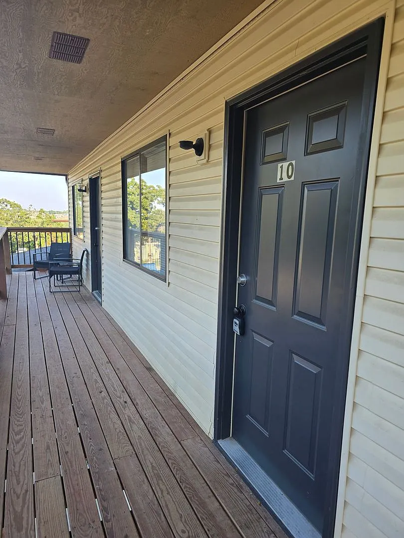 1 Bedroom 1 Bathroom Apartment! — Photo 3