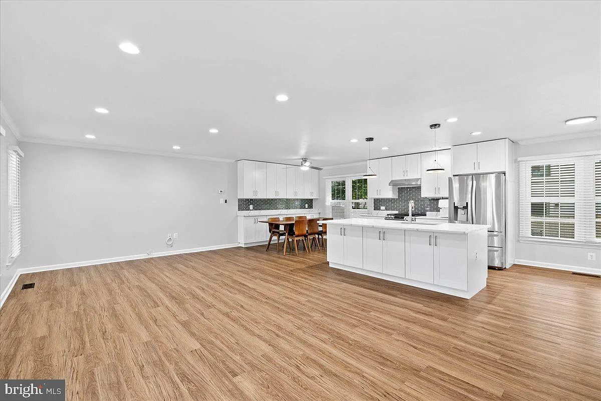 4 bed, 6.0 bath, 2462 sqft, $4,400 — Photo 3