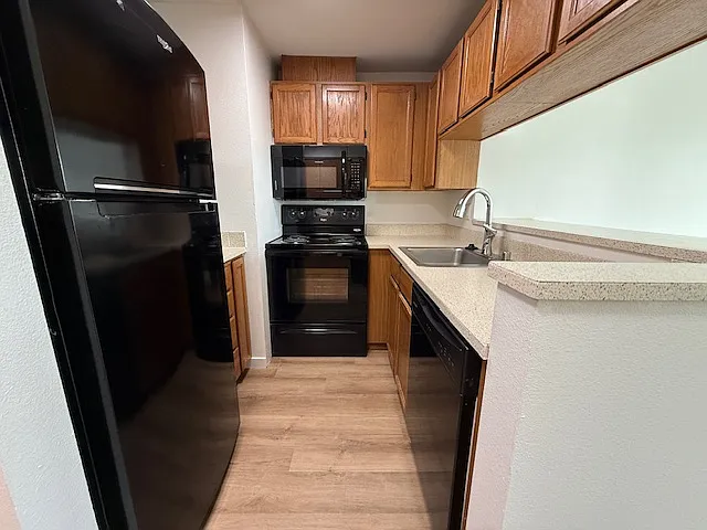 The Ashford Apartments — Photo 31