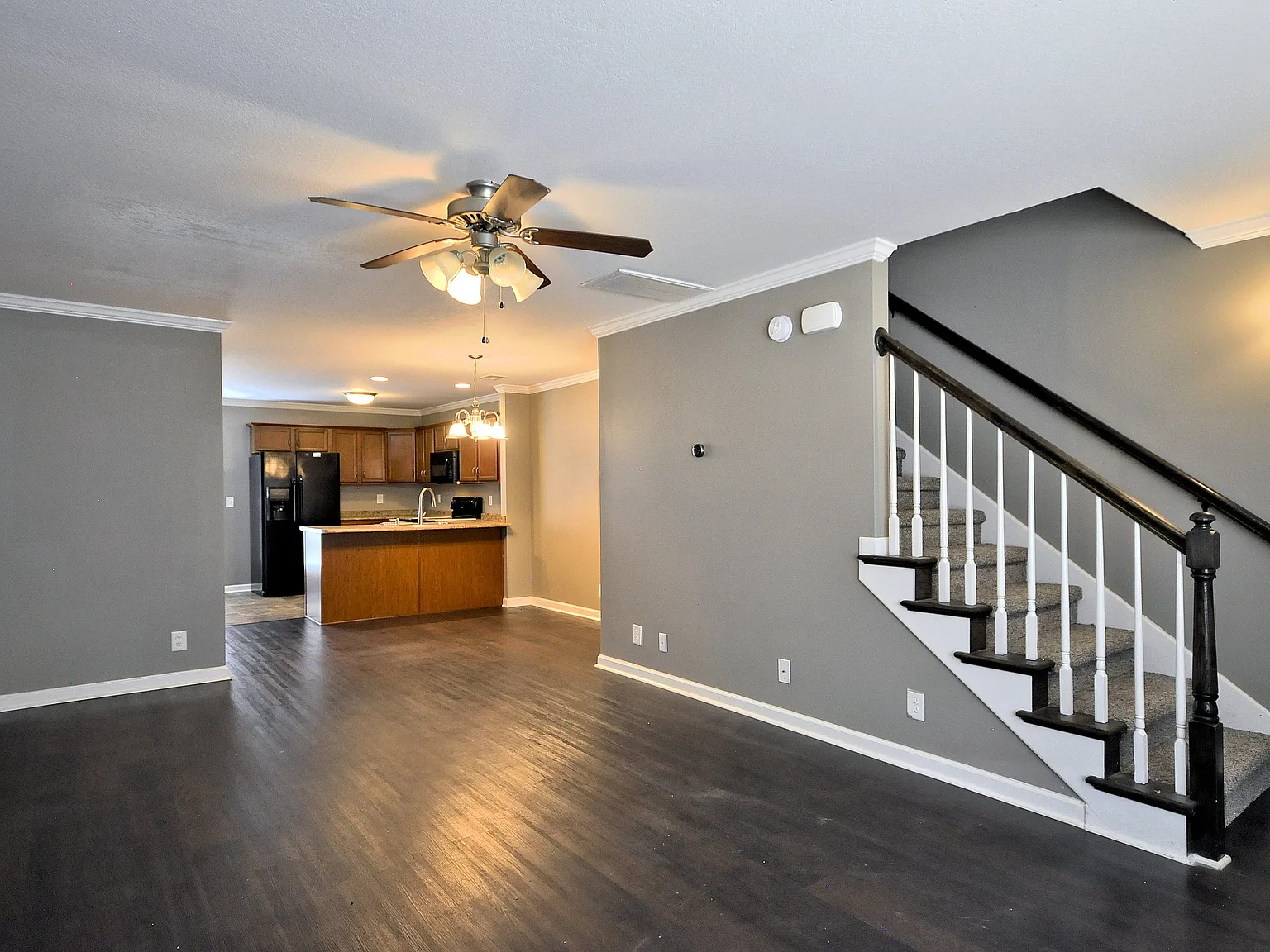 2 bed, 2.5 bath, 1216 sqft, $1,265 — Photo 3