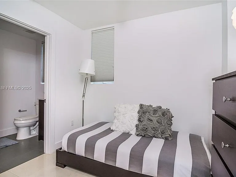 3020 Brickell Ave — Photo 15