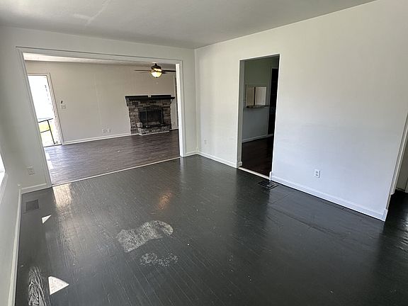 5th image of 222 E 29th St