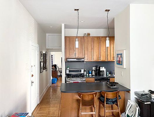 5th image of 196 8th Ave APT 2