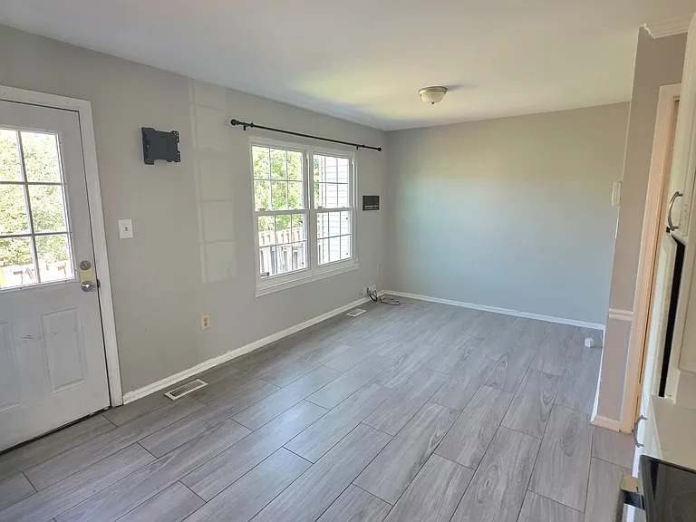 4686 Joanna Ct — Photo 61