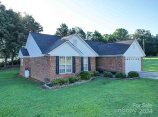 2800 Gourdvine Dr, Marshville, NC 28103