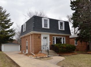 2441 S 16th Ave, Broadview, IL 60155