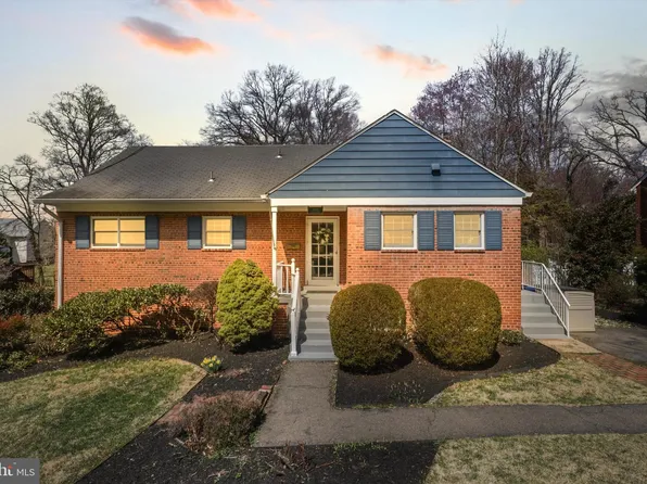 3106 Faber Dr, Falls Church, VA 22044