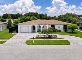11122 Landsman St, Boca Raton, FL 33428