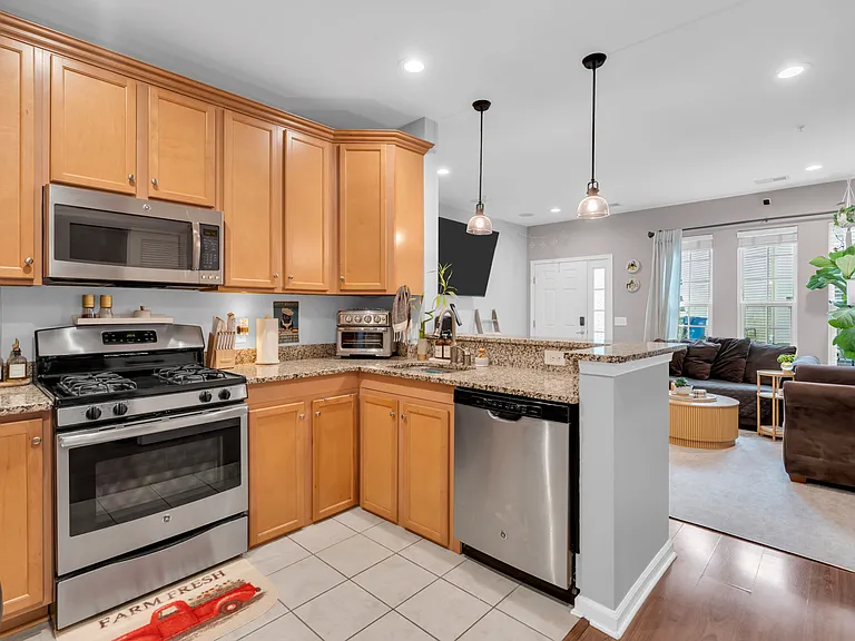 18 Jake Dr — Photo 6