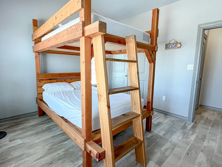 4037 Summit Dr — Photo 19