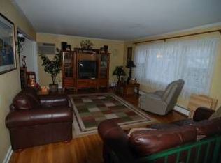 388 Naughright Rd, Long Valley, NJ 07853