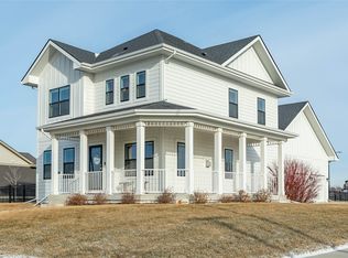 202 SW Prairie Trail Pkwy, Ankeny, IA 50023