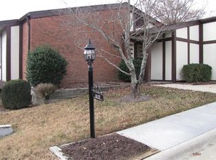 1117 Gatehouse Rd, High Point, NC 27262