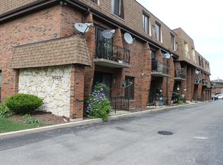 9829 S Nottingham Ave #17, Chicago Ridge, IL 60415