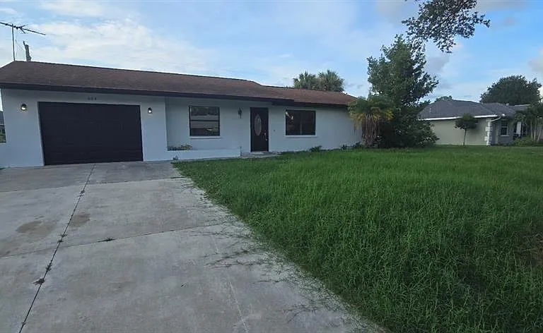 664 Cypress Rd — Photo 1