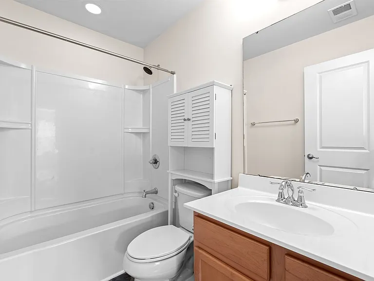 453 Christiane Way — Photo 22