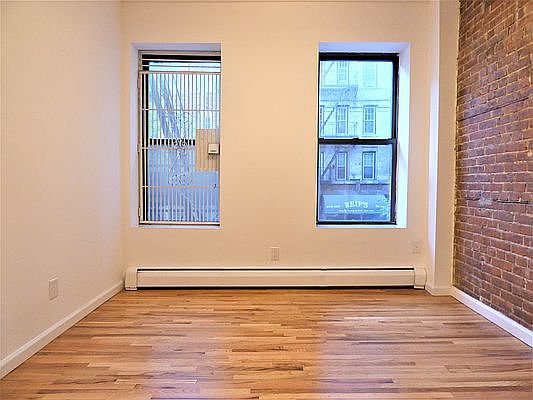 1st image of 305 E 92nd St #3F