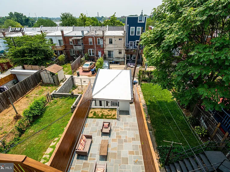 520 Irving St NW — Photo 43