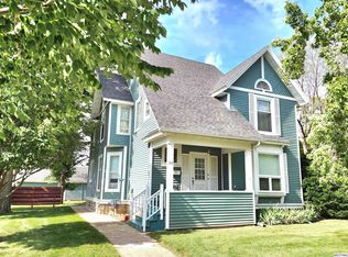 212 2nd St SE, Mason City, IA 50401