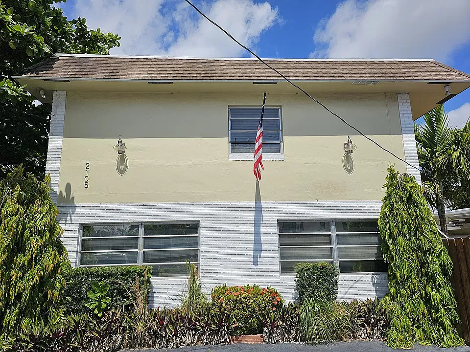 2105 Miami Rd #6