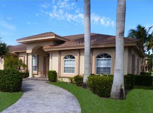 911 Jasmine Dr, Delray Beach, FL 33483