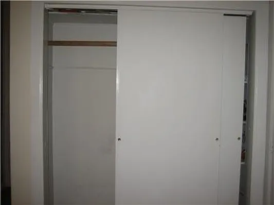 Rented by Anchor Associates | media 17