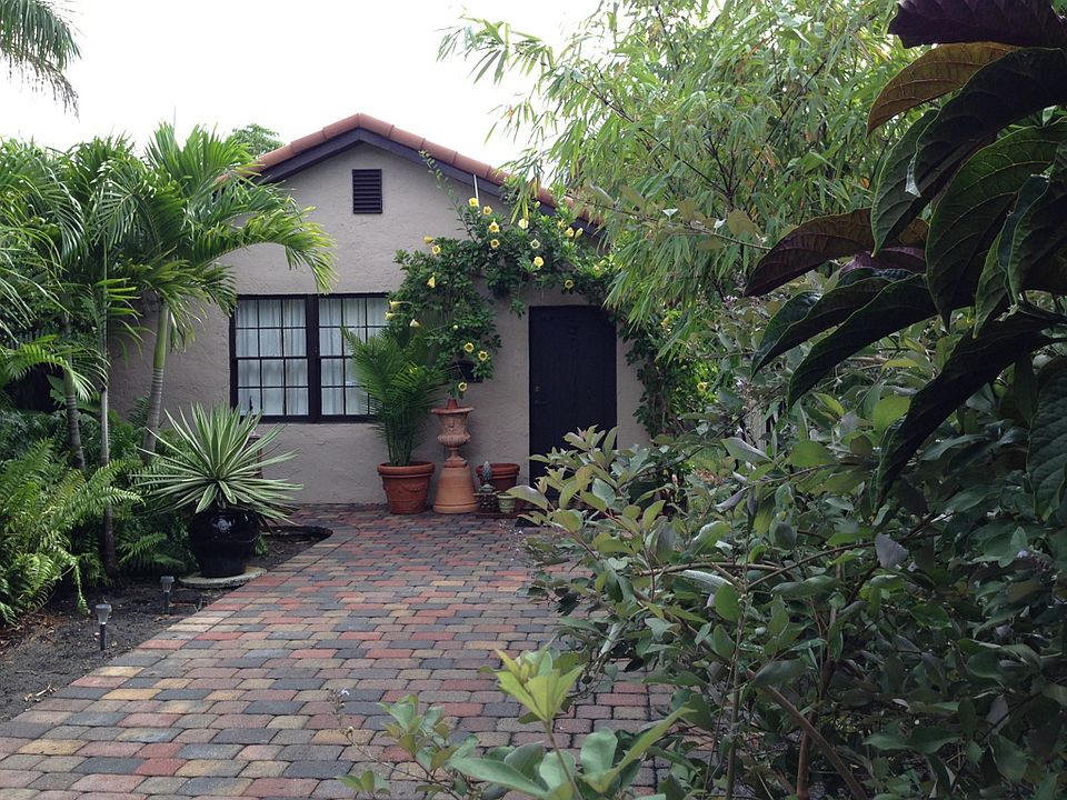 1st image of 3630 S Olive Ave