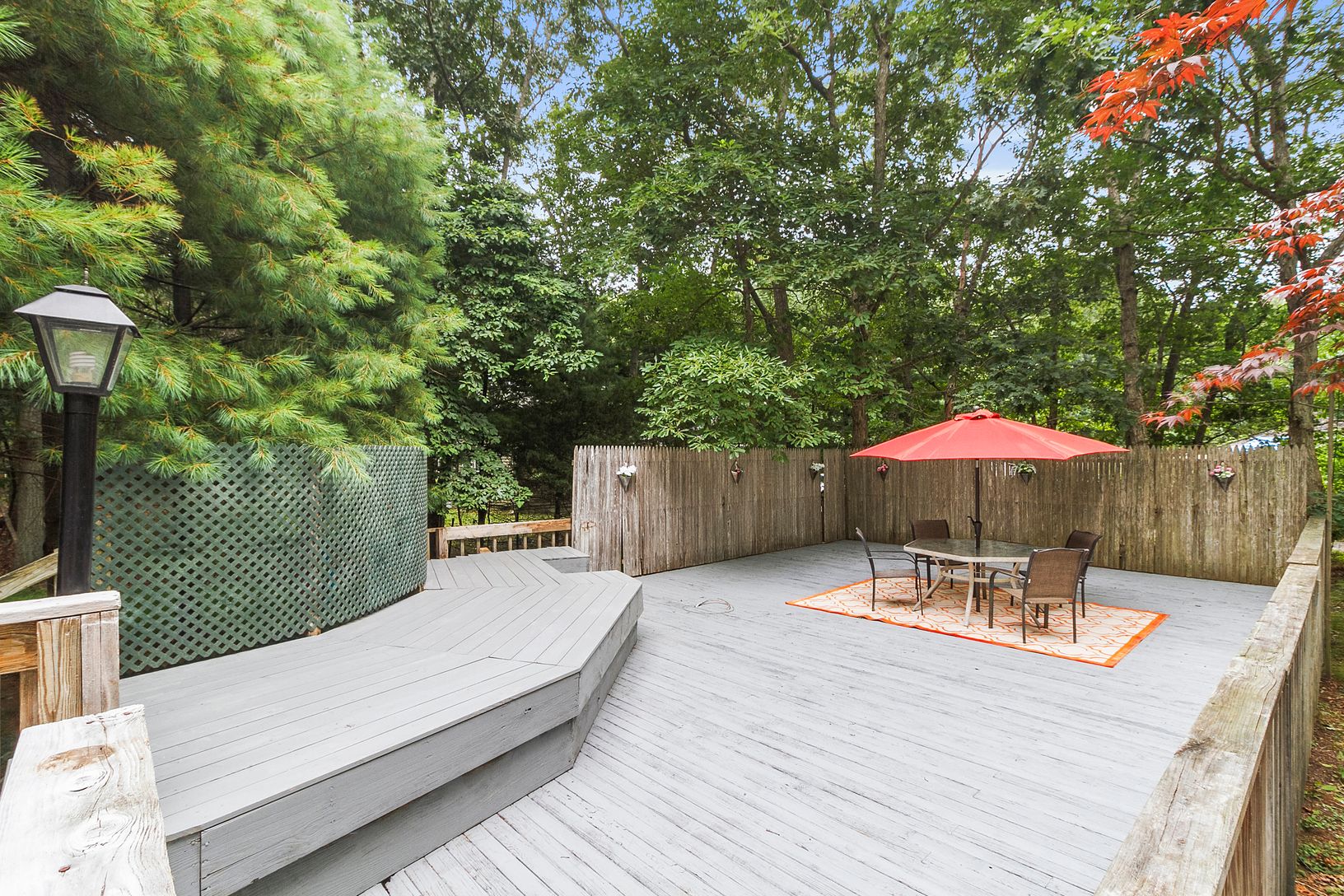  Large Deck Space