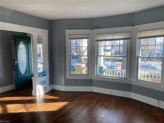 3rd image of 2162 W 83rd St APT 1