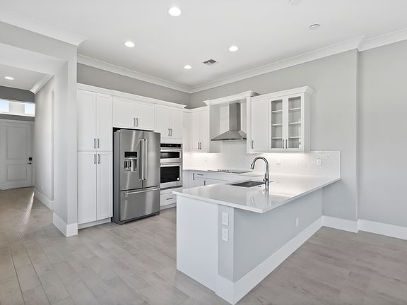 Kitchen 2184 Falls Manor