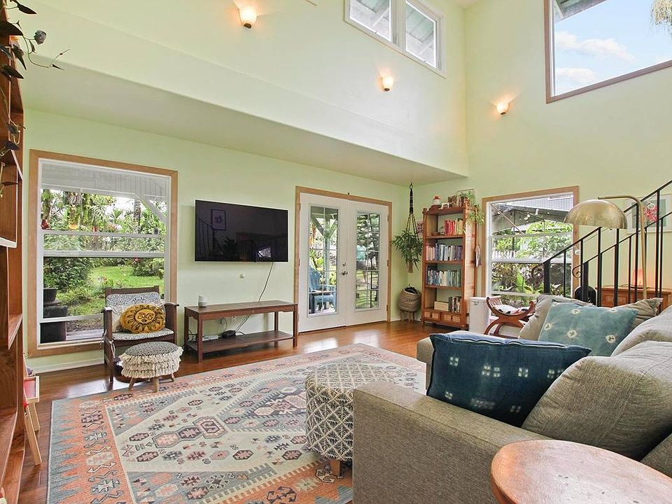 1st image of 16-2077 Anthurium Dr