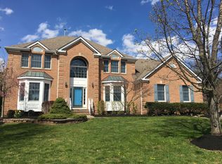 2 Regents Ct, Belle Mead, NJ 08502