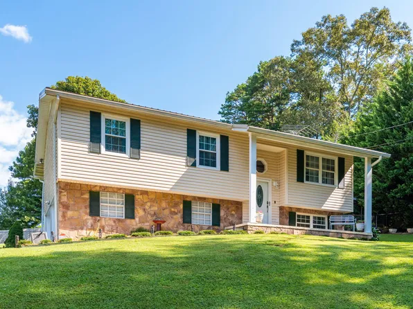 10 Overlook Trl, Rossville, GA 30741