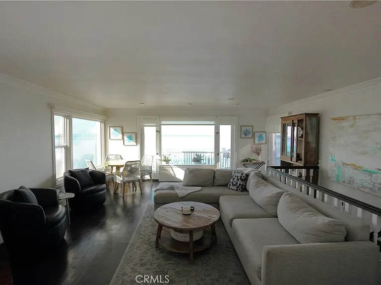 1061 Gaviota Dr — Photo 8
