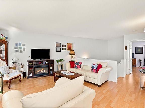 5th image of 5761 Wharf Ave #38