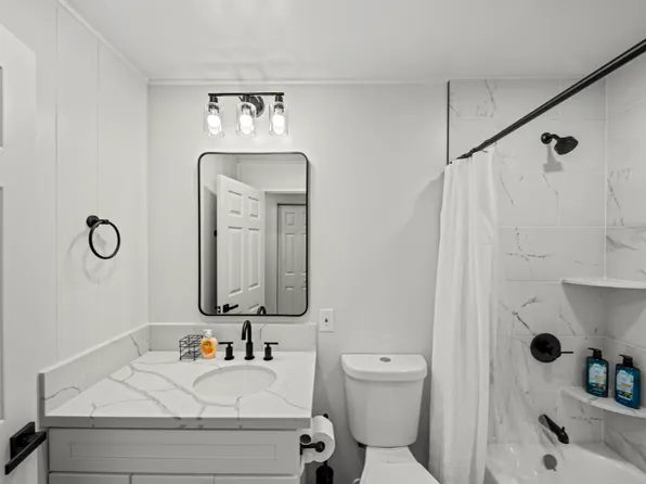 152 Kapaka St #A, Hilo, HI 96720