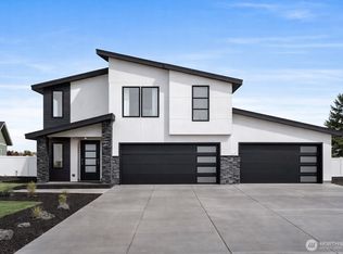 525 N Bluff West Drive, Moses Lake, WA