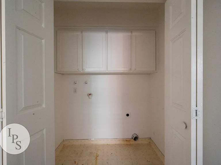 6691 N Constance Ave — Photo 12