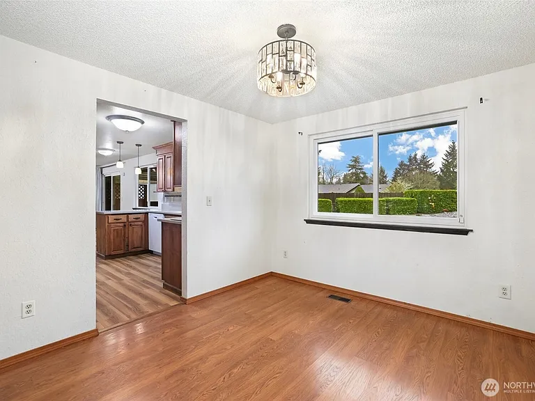 2715 148th Street Ct E — Photo 5
