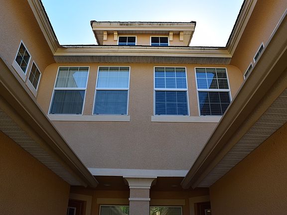 3rd image of 8261 Villa Grande Ct