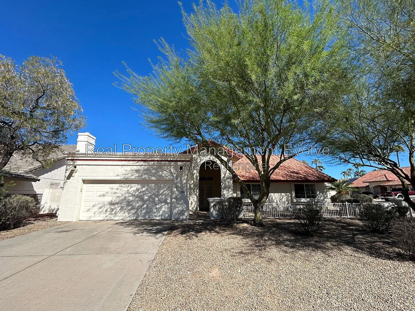 3 bed, 2.0 bath, 1863 sqft, $2,249 — Photo 1