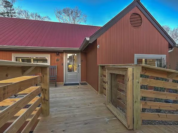 (undisclosed Address)