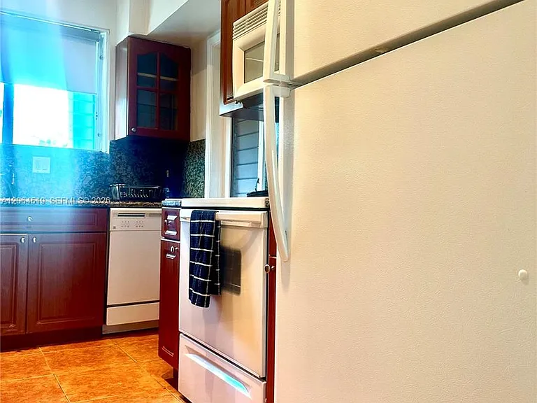 10178 Collins Ave #205 — Photo 15