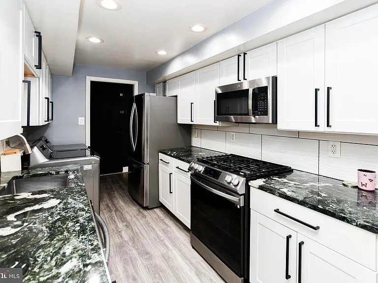 10208 Prince Pl #5-T5 — Photo 9
