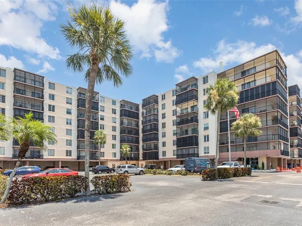 2901 26th St W APT 815, Bradenton, FL 34205