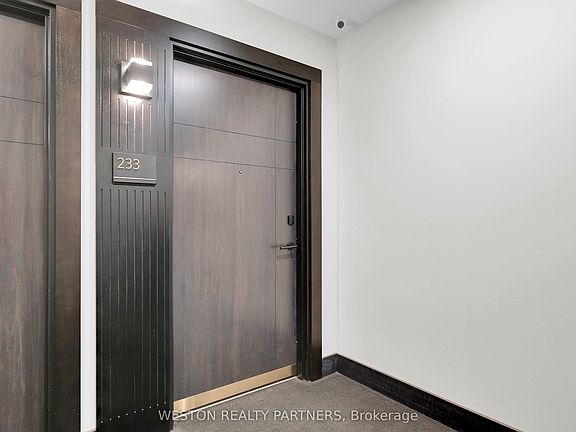 4th image of 145 Columbia St W #233